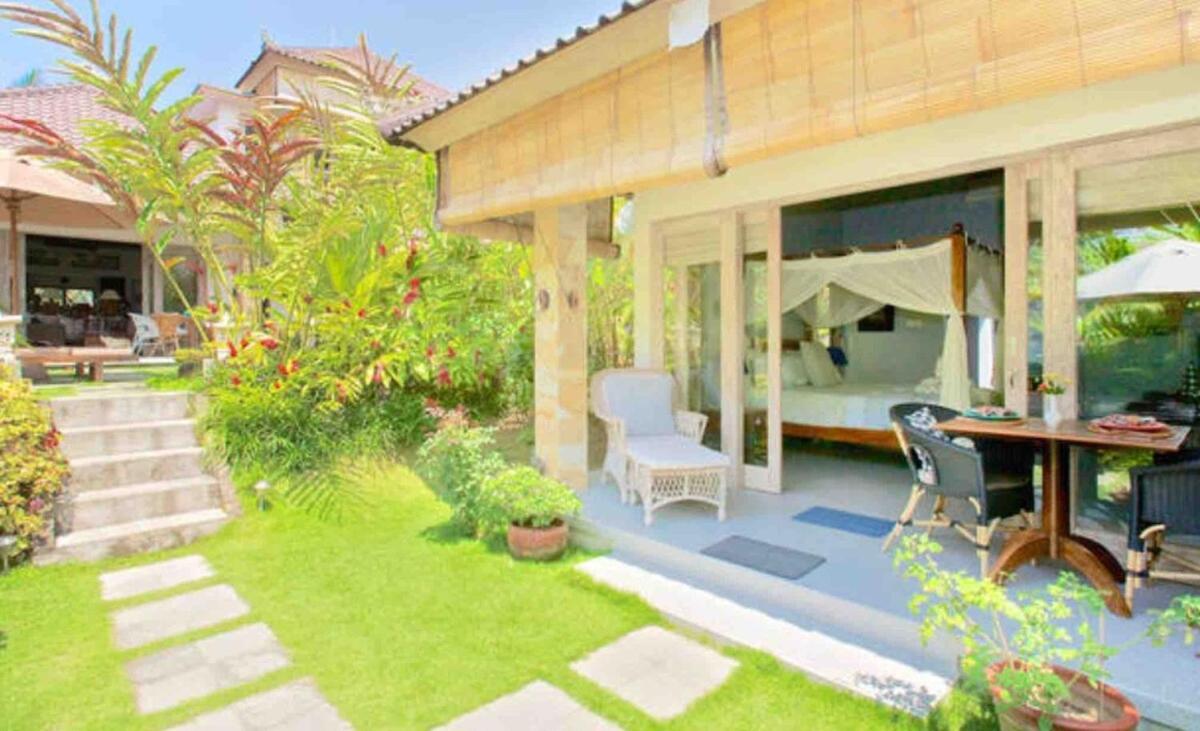 3 Bed Pool And