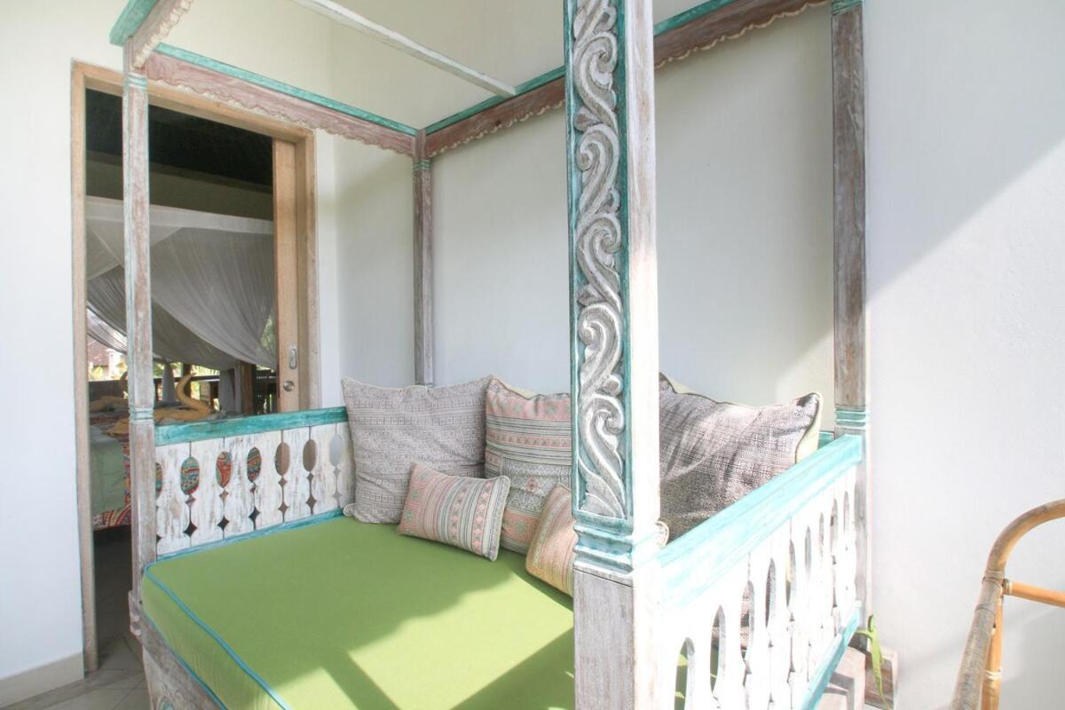 3 Bed Pool And Villa
