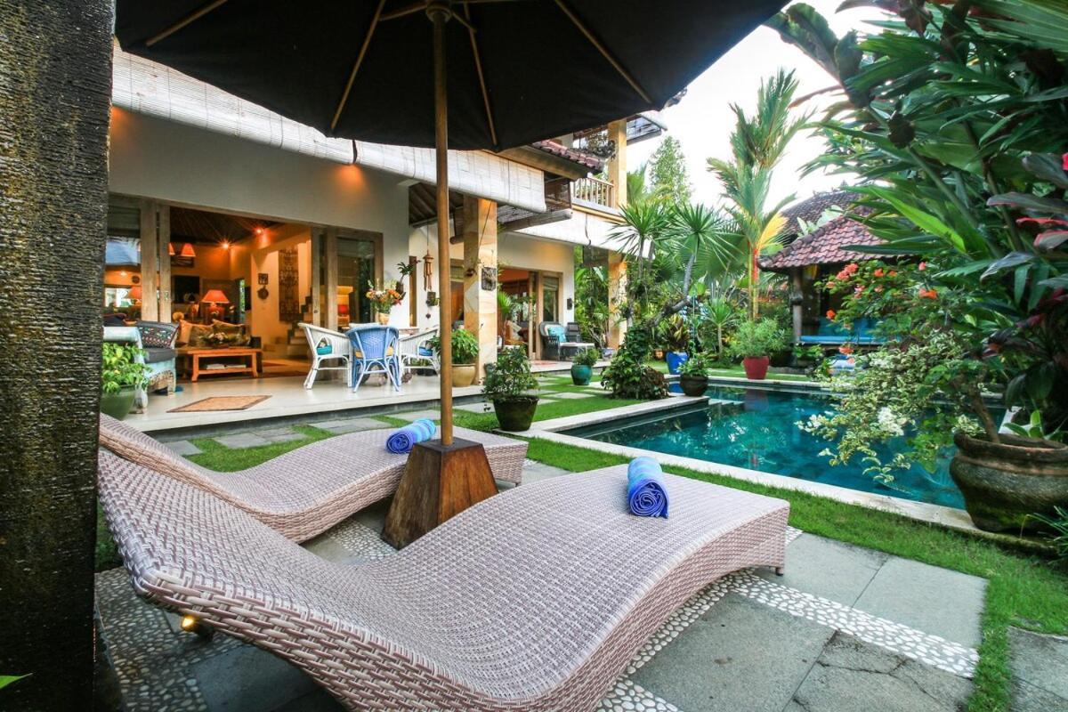 3 Bed Pool And Villa *